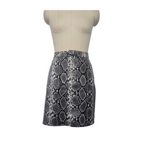 Nasty Gal Faux Leather Snake Print Mini-Skirt NWT, Sz 8, Waist: 15in